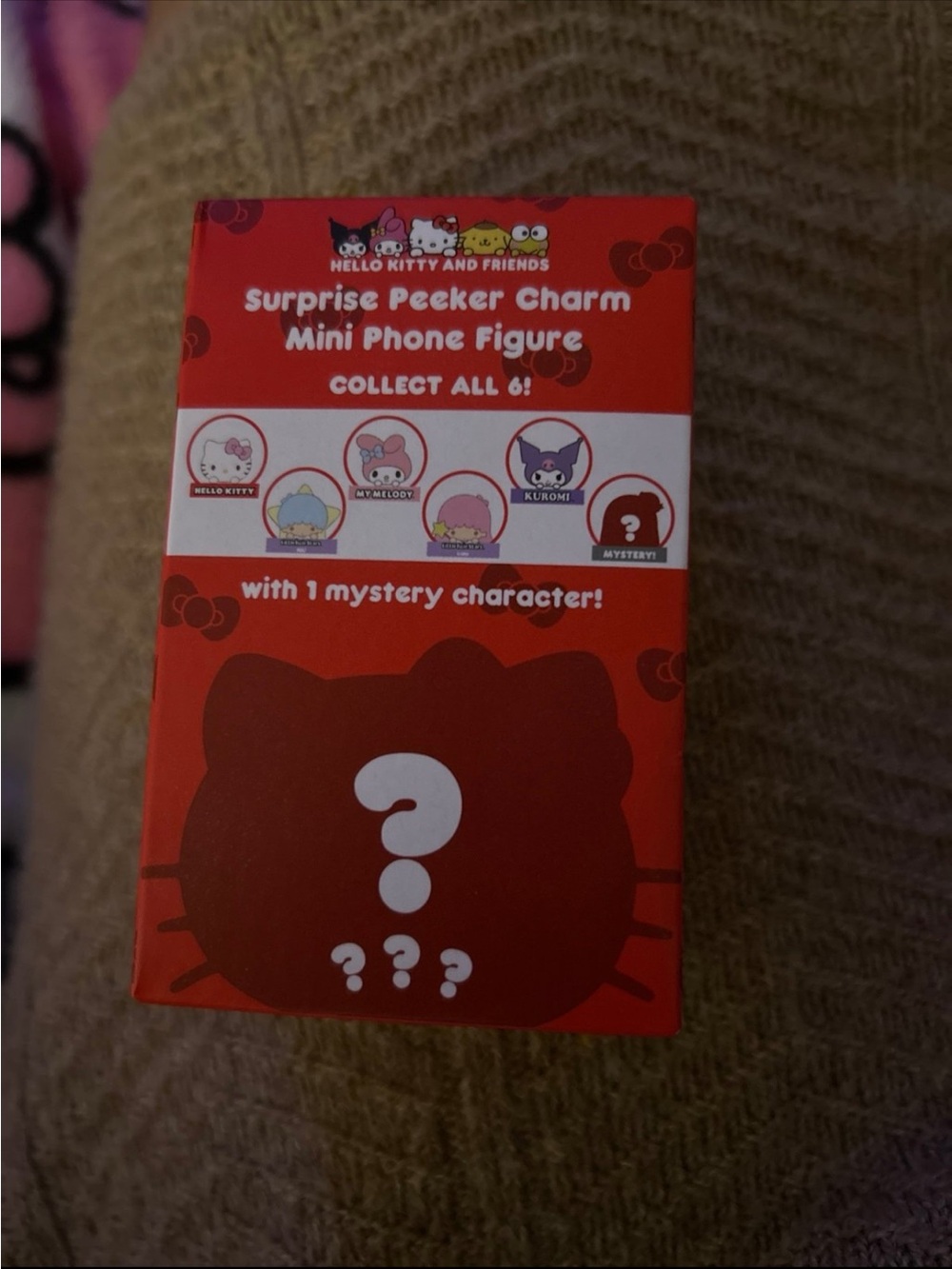 Hello Kitty Surprise Peeker Charm Mini Phone Figure - Red